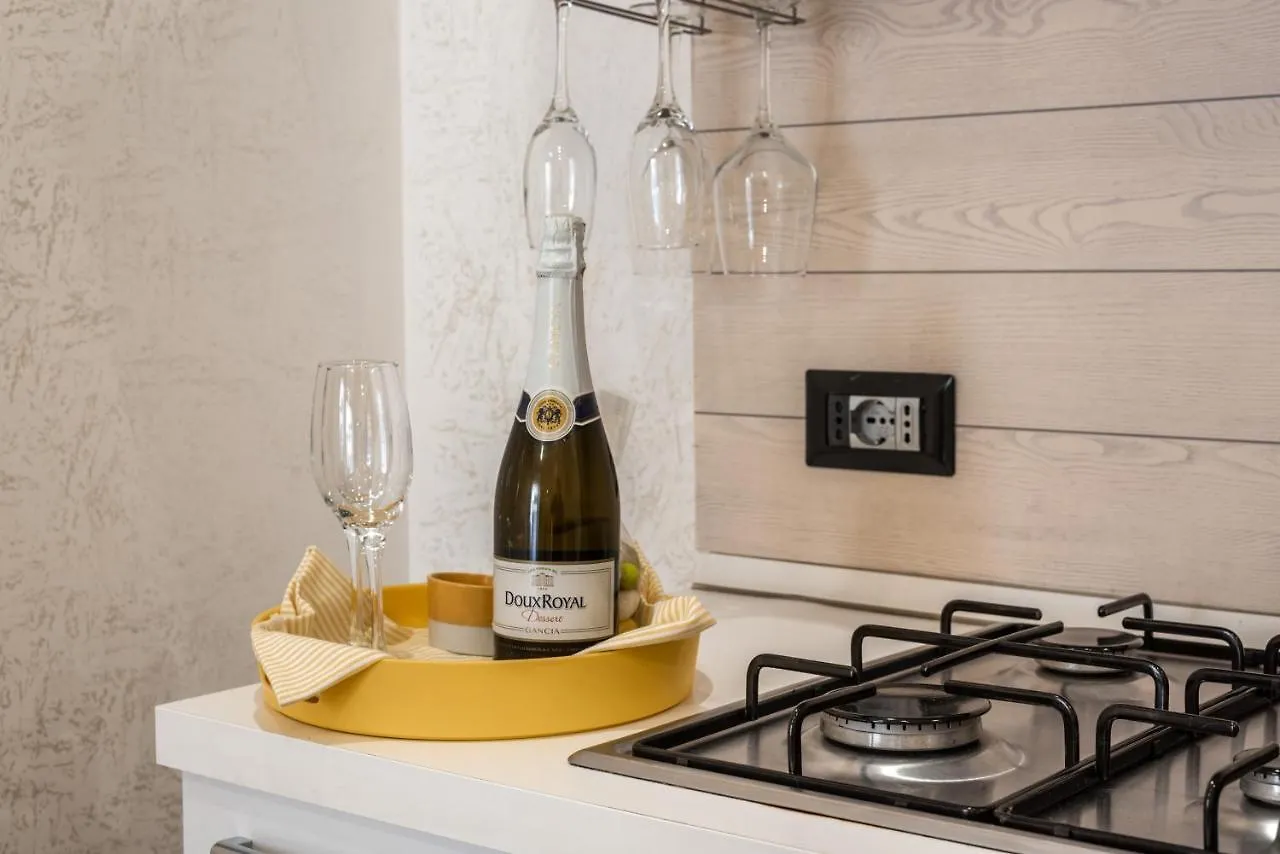 Yhellow Home Comfy Apartment Bari Italy