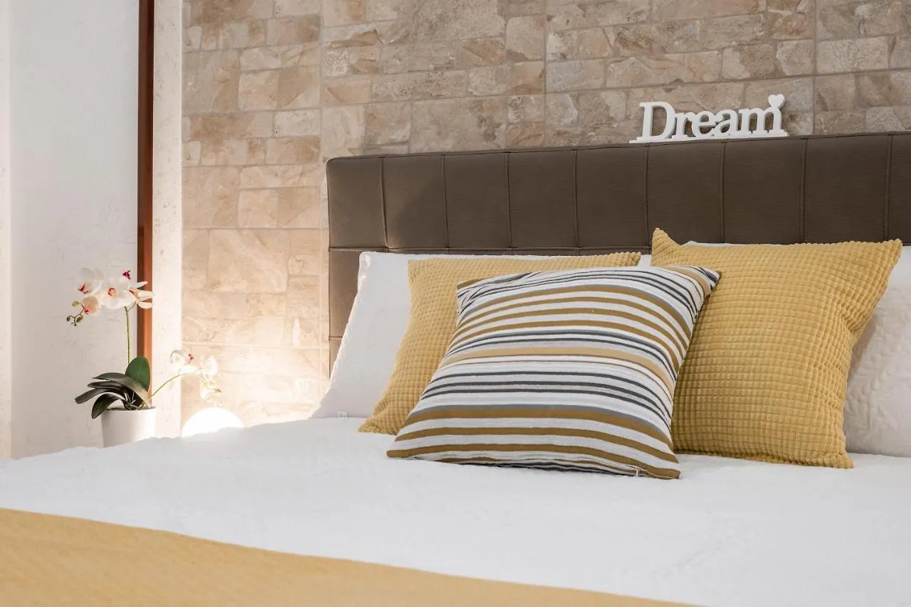 Yhellow Home Comfy Apartment Bari Italy